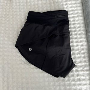 Black lulu shorts